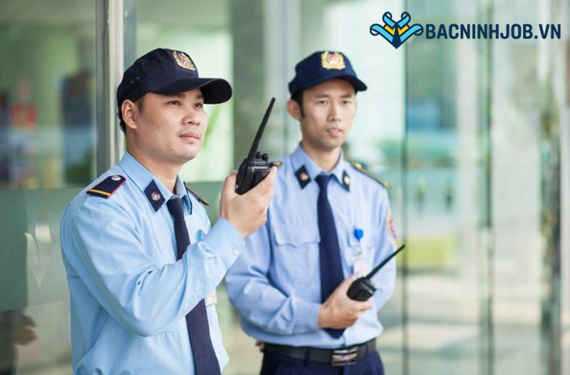 Bảo vệ trực cổng doanh nghiệp tại Bắc Ninh