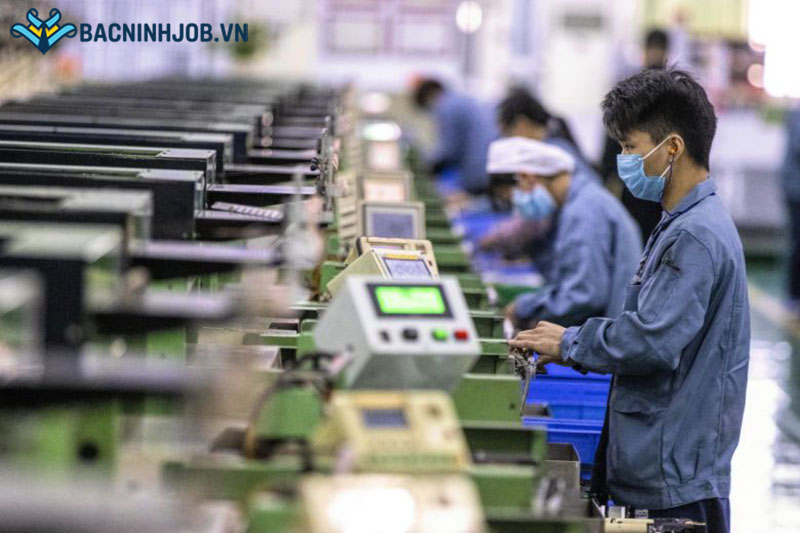 Lao động phổ thông làm việc tại kho hàng hoặc nhà xưởng Bắc Ninh